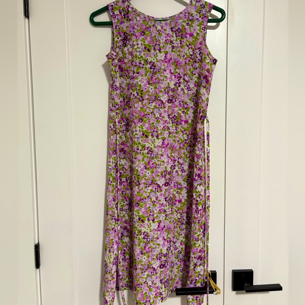 Vintage Floral Sleeveless Midi Dress in Purple and Green Size Medium - Picture 2 of 9